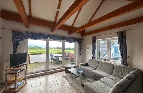 Schonberg Apartment | Vacation apartment 5 minutes from the sea, with dog.