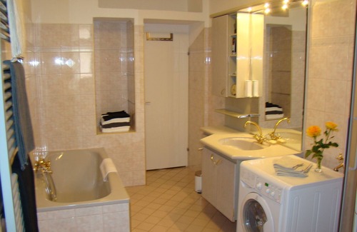 Weißgerber Apartment | Vacation apartment/apartment for 5 guests with 99m² in Vienna (71553)