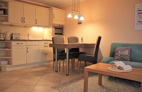 Oertzenhof Apartment | Vacation apartment "Blümchen" on Poel