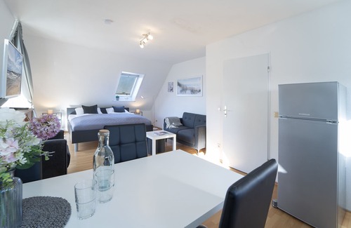 Groemitz Apartment | Vacation apartment Dachperle with balcony at Schützenstraße 31 in Grömitz