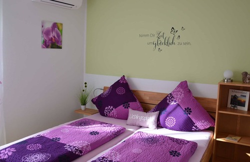 Rheinhausen Apartment | Vacation apartment II, for max. 6 persons with balcony - Ferienwohnungen Am Brunnen