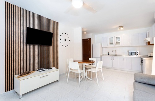 El Medano Apartment | Vacation Apartment 'El Médano By Agüita Salada Suites' with Wi-Fi