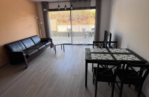 Pietrosella Apartment | Vacation apartment 5 minutes from Agosta beach