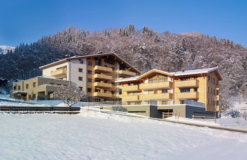 Tschagguns Apartment | Vacation apartment in the Montafon: balcony, mountain views & free parking