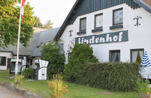 Steinberg Apartment | Vacation apartment Kutscherstube - Lindenhof