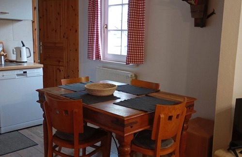 Sassnitz Apartment | Vacation apartment near the national park and harbor with terrace and parking space