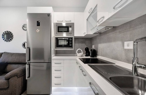 El Fraile Apartment | Vacation Apartment 'Sofia 2' with Wi-Fi and Air Conditioning