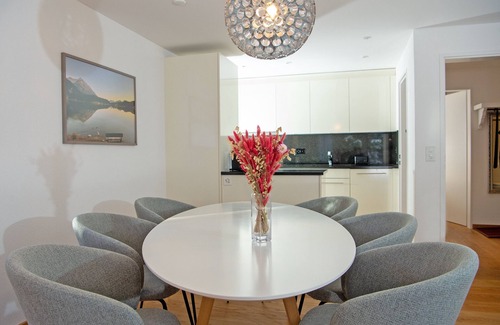 Valbella Apartment | Vacation apartment with private jacuzzi for 4 people Casoja Lenzerheide