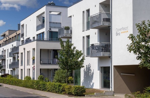 Binz Apartment | Vacation apartment with underfloor heating and balcony - just 150 m from the beach!