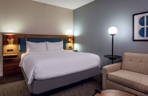 Foxboro Hotel | Vacation Day Is Always A Great Idea! Short Drive to Borderland State Park