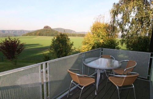 Reinhardtsdorf-Schoena Apartment | Vacation home Kaiserkrone "complete", 3 bedrooms - Holiday home Kaiserkrone