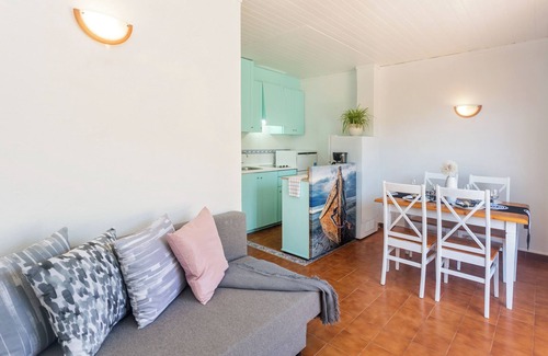 Cala'n Bosch Apartment | Vacation Apartment "Bonito apto en Calan Bosch A9" with Balcony, Pool & Wi-Fi
