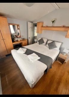 Clacton-on-Sea Resort | Vacation Escape - Valley Farm -Clacton-on-sea - Holiday Park