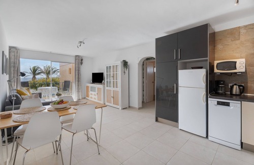 Poris de Abona House | Vacation Home 'Agua Y Sol 2' with Sea View, Shared Pool and Wi-Fi