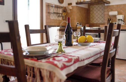 Bellissimi House | Vacation Home 'Appartamento Camomilla' with Mountain View, Terrace & Wi-Fi