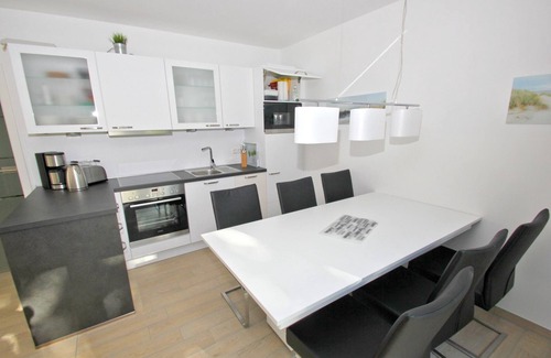 Ostseebad Baabe House | Vacation home close to the beach with its own sauna and fireplace - Holiday home on the dune beach
