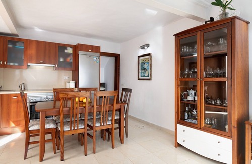 Arrieta House | Vacation Home "Casa Luisa" with Sea View & Wi-Fi