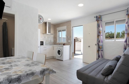 Conil de la Frontera House | Vacation Home "Casa Luype 1" with 2 Private Terraces, Shared Pool & Wi-Fi