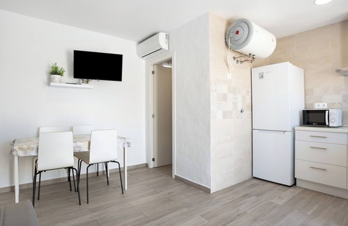 Conil de la Frontera House | Vacation Home "Casa Luype 1" with 2 Private Terraces, Shared Pool & Wi-Fi