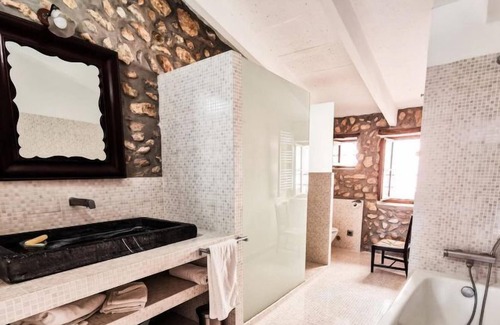 Consell House | Vacation home Cocinet in Consell - 12 persons, 5 bedrooms