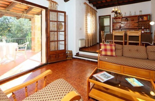 Begur House | Vacation home Dynaida Karadja in Begur - 6 persons, 3 bedrooms