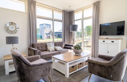 Mol House | Vacation home EuroParcs Resort Zilverstrand in Mol - 6 persons, 3 bedrooms