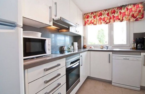 Velilla-Taramay House | Vacation Home "Excellent Views, Beach and Mountain" with Sea View, 2 Shared Pools & Wi-Fi