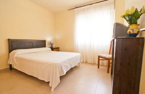 Velilla-Taramay House | Vacation Home "Excellent Views, Beach and Mountain" with Sea View, 2 Shared Pools & Wi-Fi