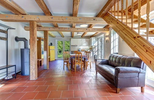 Lassan Apartment | Vacation home for up to 6 people; fireplace, large kitchen, garden - Katen am Schwanenteich