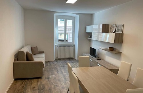 Trieste Old Town Apartment | VACATION HOME GENEVA 1