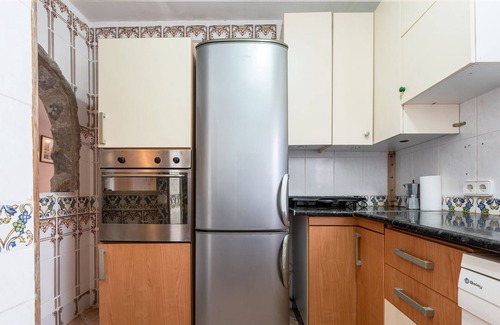 Cambrils House | Vacation Home 'Global Ardiaca' with Wi-Fi, Terrace & Garden
