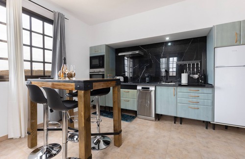 Tuineje House | Vacation Home 'Las Catalinas' with Mountain View, Private Terrace, and Wi-Fi