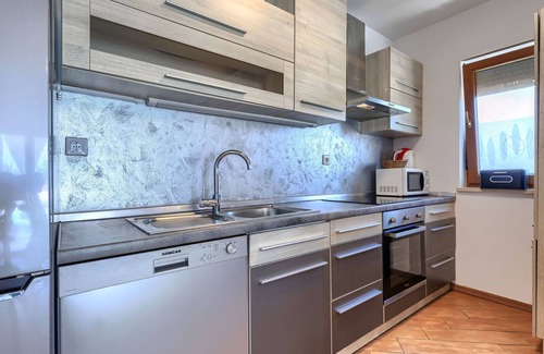 Pinezici House | Vacation home Manera by Interhome