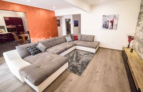 Kastela Villa | Vacation home near Split with private pool & garden