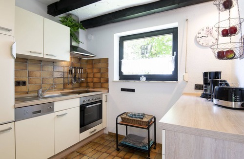 Heringsdorf House | Vacation home Ostseestübchen with terrace in Süssau