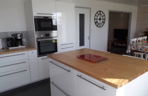 Plomodiern House | Vacation home, Plomodiern, Finistère, 2 to 8 pers, 7 kilometers from the beach