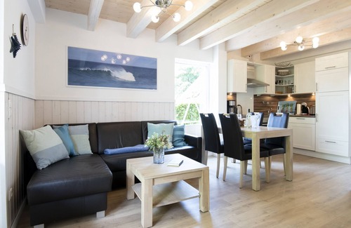 Heringsdorf House | Vacation home Seehund 1 with its own sauna in Seepark Süssau