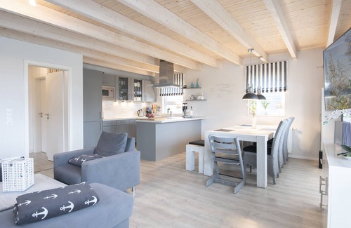 Heringsdorf House | Vacation home Seeliebe 1 with its own sauna in Seepark Süssau