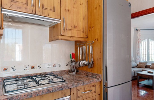 Almogia House | Vacation Home "Sunset El Tejar" with Mountain View, Private Pool & Wi-Fi