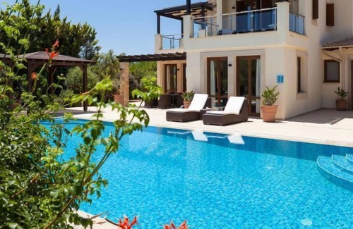 Aphrodite Hills House | Vacation home Sup Villa private pool in Paphos - 8 persons, 4 bedrooms