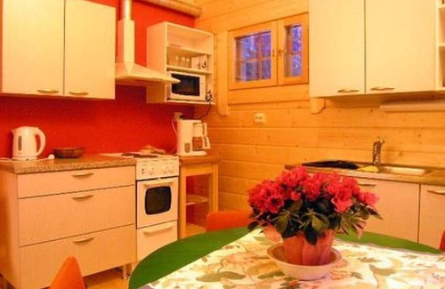 Punkalaidun House | Vacation home Uisku by Interhome