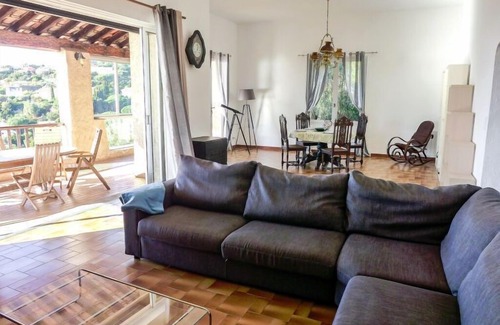 Les Issambres House | Vacation home Villa l'Escapade in Les Issambres - 10 persons, 4 bedrooms