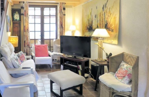 Maubuisson House | Vacation home Villa Vivara (MAU110) in Maubuisson - 8 persons, 4 bedrooms