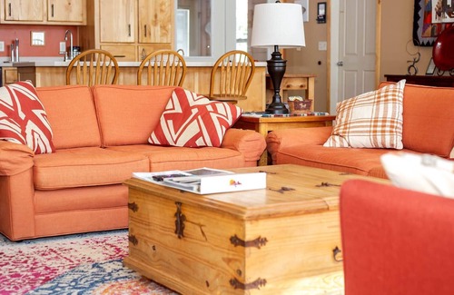 Kanab House | Vacation Home w/red rock views, Near Zion & Bryce