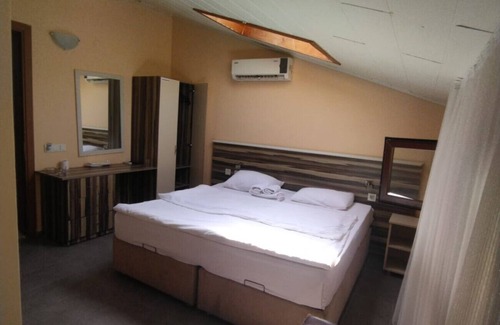 Akyaka City Center Apartment | Vacation Home w Skylight, 180 m to Akyaka Beach