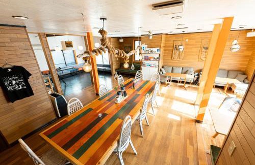 Kozushima-mura Bed & Breakfast | Vacation House Familia