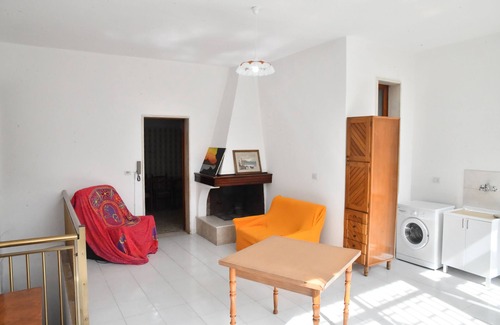 Cavallino Apartment | Vacation House Lu Piru, five minutes from the center of Cavallino and surrounded by greenery