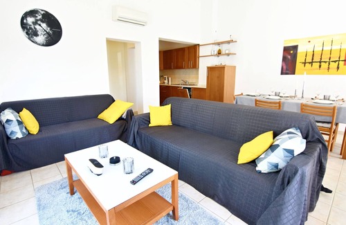Basanija Apartment | Vacation house Umag Savudrija, near the beach, balcony with sea view, WiFi