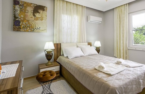 Lara Apartment | Vacation Oasis in Antalya, 5 min to Lara Beach