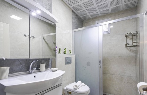 Lara Apartment | Vacation Oasis in Antalya, 5 min to Lara Beach